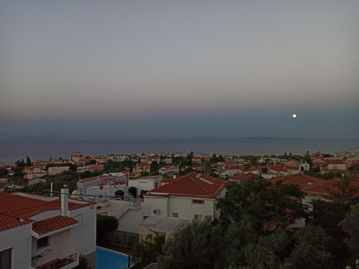 Maris Full Apartment With Roof Garden Access Chios Town Exterior photo