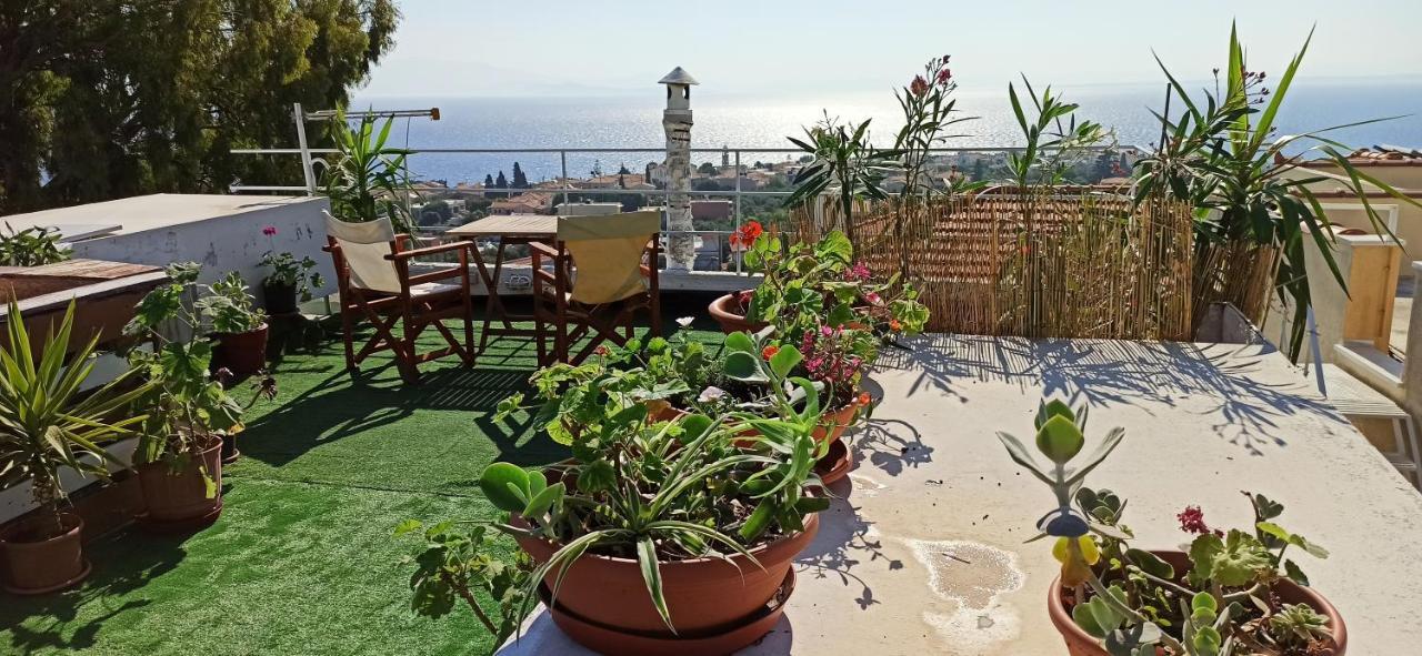 Maris Full Apartment With Roof Garden Access Chios Town Exterior photo